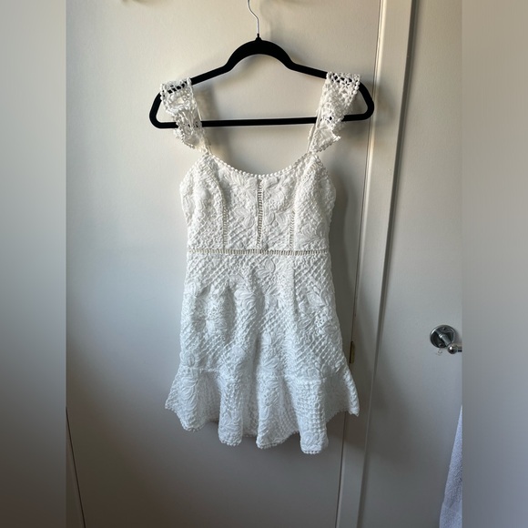 Selfie Leslie Hali Frill Strap Crochet Lace White Mini Dress- size S - Picture 6 of 7